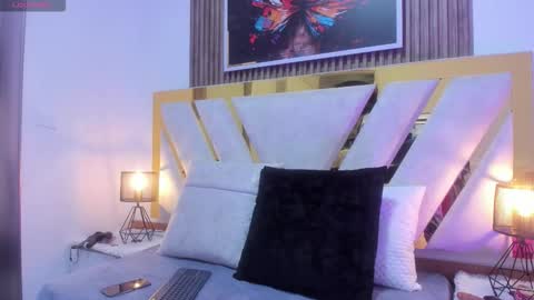 Snapshot of luna_naughty1 chatting on November 2025 09:42:02 AM luna_naughty1 online show from November 2025 09:42:02 AM