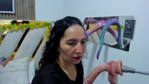 Snapshot of luna_naughty1 chatting on June 2026 05:58:02 PM luna_naughty1 online show from June 2026 05:58:02 PM
