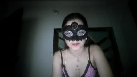 Snapshot of luna_nueva_ chatting on August 2026 05:39:02 AM LUNA online show from August 2026 05:39:02 AM