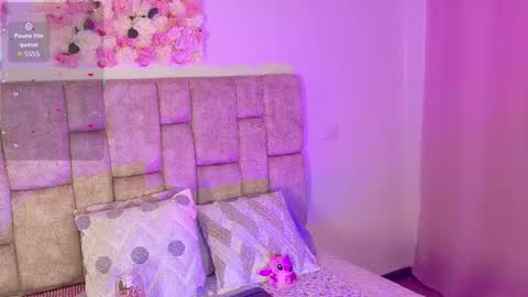   online show from September 2025 06:41:02 PM