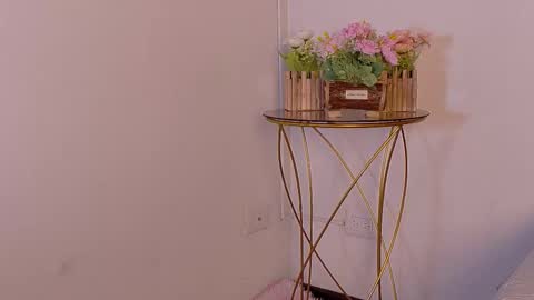   online show from September 2025 09:06:02 PM