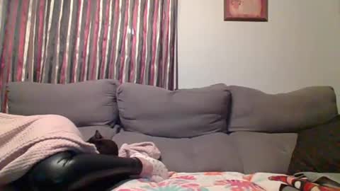 Snapshot of luna_perversa11 chatting on November 2025 06:40:02 PM Luna online show from November 2025 06:40:02 PM