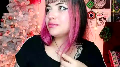 MISS LUNA  online show from December 2024 07:49:02 AM