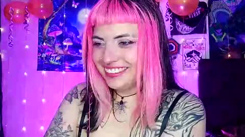 MISS LUNA  online show from March 2025 09:56:01 PM