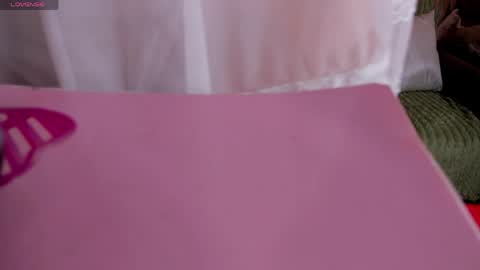 Luna Reid online show from April 2026 04:15:01 AM