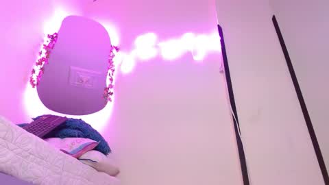 Luna Rougets online show from March 2026 01:58:01 PM