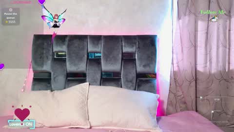 luna_sophya online show from October 2025 07:36:02 PM