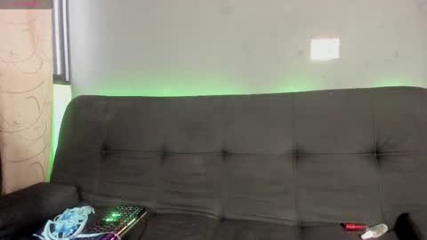 luna_sophya online show from November 2025 12:41:02 PM