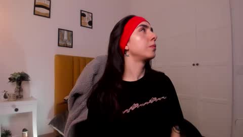 Luna online show from February 2026 09:00:02 PM