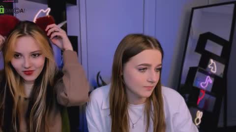 Luna online show from September 2025 08:41:02 AM