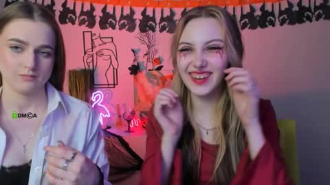 Luna online show from October 2025 08:31:01 PM