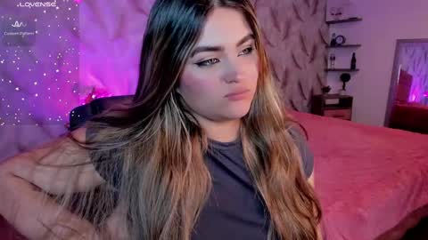  Luna online show from November 2025 02:33:02 AM