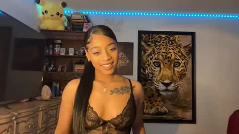 lunaa_11 online show from December 2024 05:49:01 AM