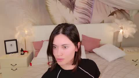 Luna online show from March 2026 08:53:01 PM