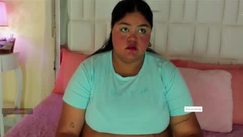 lunaablaze online show from November 2025 12:38:01 PM