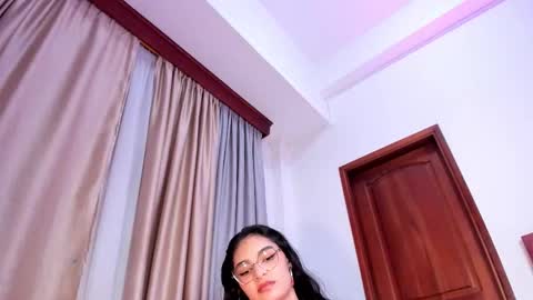 Snapshot of lunaaspen chatting on September 2025 08:34:01 PM Luna Aspen online show from September 2025 08:34:01 PM