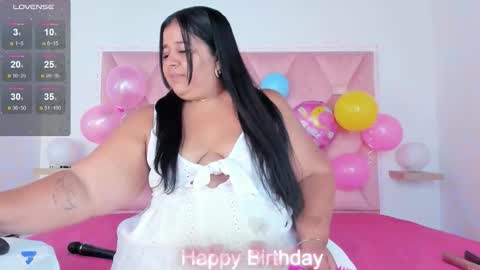 Snapshot of lunaasweett chatting on September 2025 01:54:02 PM online show from September 2025 01:54:02 PM