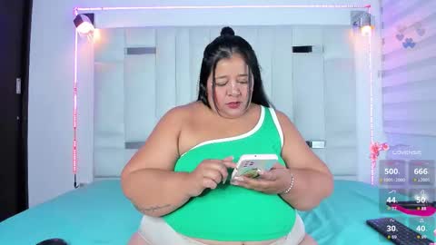 Snapshot of lunaasweett chatting on November 2025 08:08:01 PM online show from November 2025 08:08:01 PM