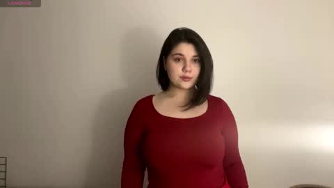 Snapshot of lunablakes chatting on February 2026 07:45:01 AM Luna online show from February 2026 07:45:01 AM