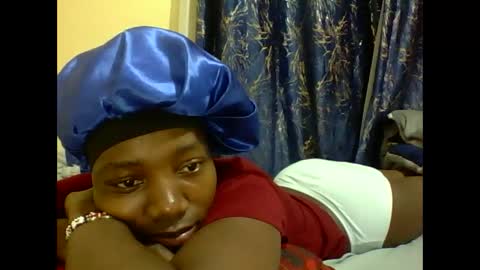 lunah_kitty online show from May 2026 04:07:02 AM
