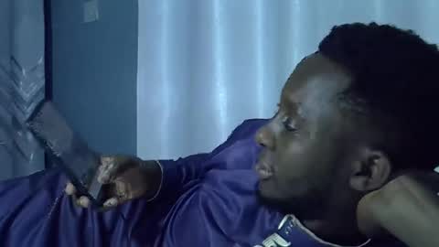 lunalove22_ online show from October 2025 04:41:01 PM