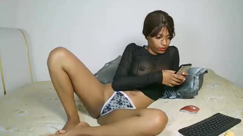Snapshot of lunalovee69 chatting on May 2026 05:42:02 PM lunalovee69 online show from May 2026 05:42:02 PM