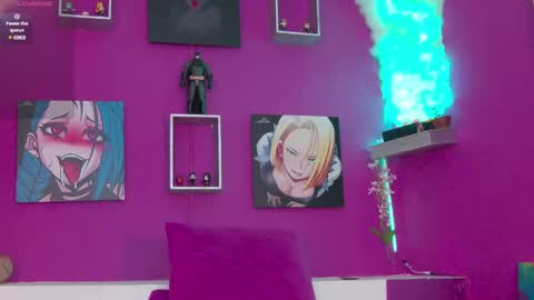 Luna online show from February 2025 11:00:02 PM