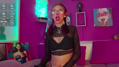 Luna online show from February 2025 07:56:02 PM