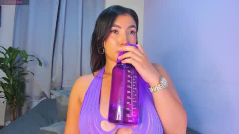 Luna  online show from December 2024 05:48:01 AM