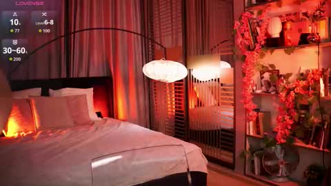 Luna  next streams Mon Fri Sat Sun 8pm-5am gmt0 online show from October 2025 08:50:02 PM