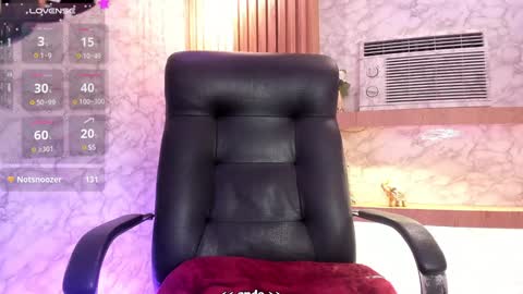 Luna online show from January 2025 11:02:02 PM