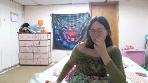 lunaquinn45 online show from December 2024 12:30:02 AM