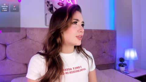 Luna  online show from January 2025 06:29:02 PM