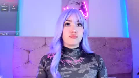 Luna  online show from February 2025 06:43:01 PM