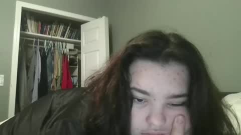 lunar_nightstar online show from October 2025 01:06:01 AM