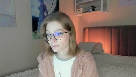 Sofia online show from September 2025 12:07:01 PM