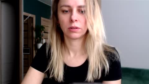 Luna online show from March 2026 01:39:01 PM