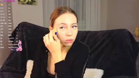 Kelly online show from September 2025 04:19:01 PM