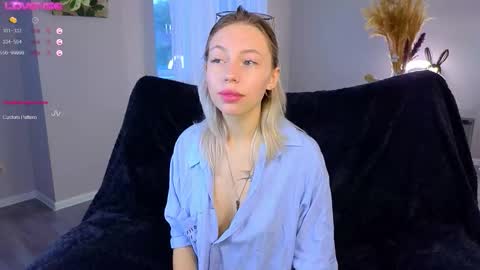 Kelly online show from October 2025 02:48:01 PM