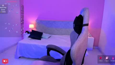 Luna online show from January 2025 03:11:02 AM