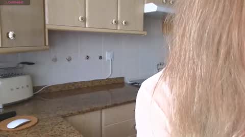  Luna online show from September 2025 10:31:01 AM