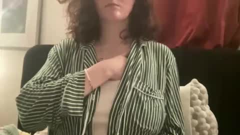 lunasmoonbaby online show from April 2026 04:17:02 AM