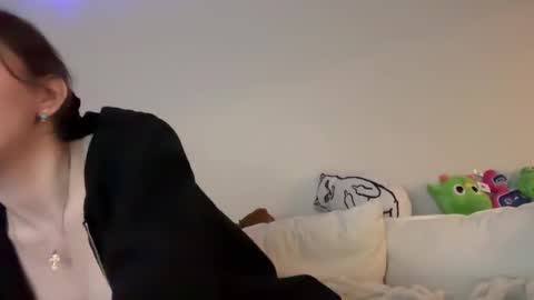 lunasnow online show from February 2026 02:57:01 PM