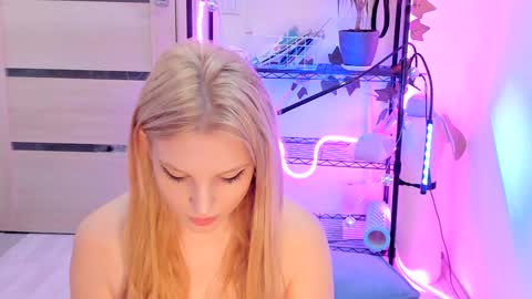 Kate online show from January 2025 03:12:01 AM