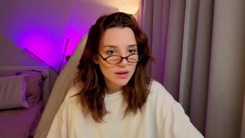 Kate online show from October 2025 10:10:02 PM