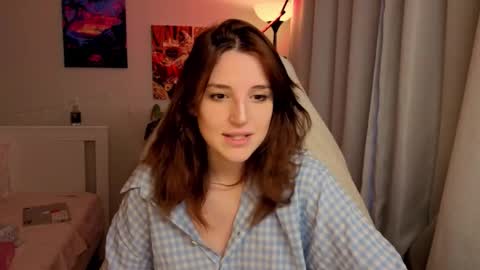 Kate online show from November 2025 01:23:02 PM