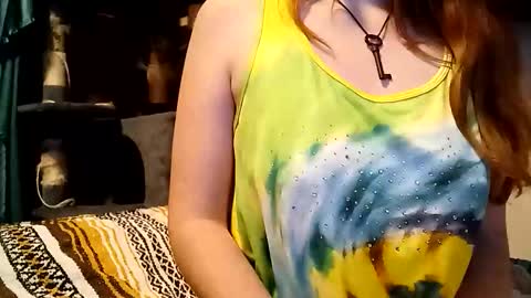 lunathepoet online show from May 2026 01:03:02 AM