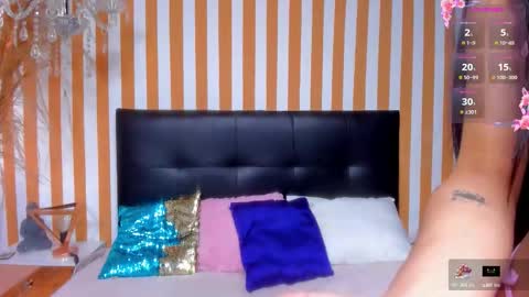 Luna Toledo online show from October 2025 12:45:02 PM