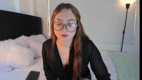 lunavelvet7 online show from February 2026 04:04:02 PM