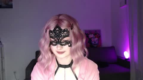 Snapshot of lunaxcherry chatting on February 2026 05:12:02 PM LunaXcherry online show from February 2026 05:12:02 PM